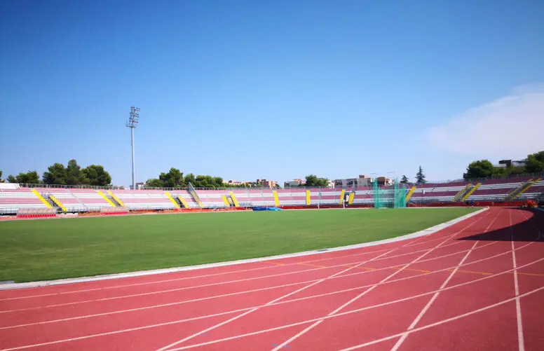 Stadio Puttilli Barletta con pista atletica