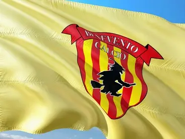 logo stemma benevento bandiera